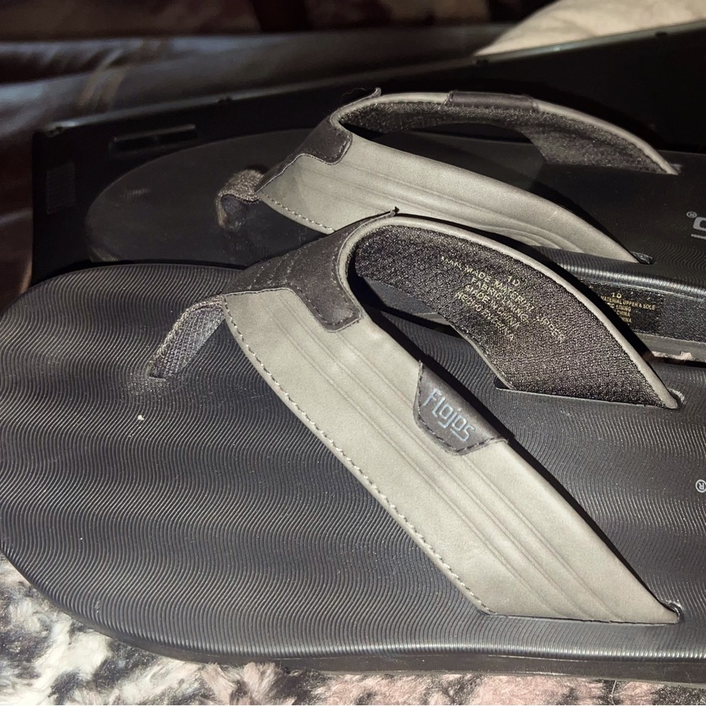 Flojos Flip Flops (brown)